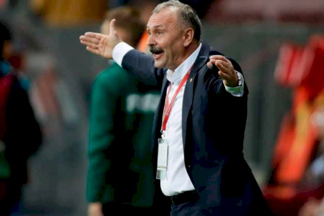    Millinin baş məşqçisi istefa verdi   