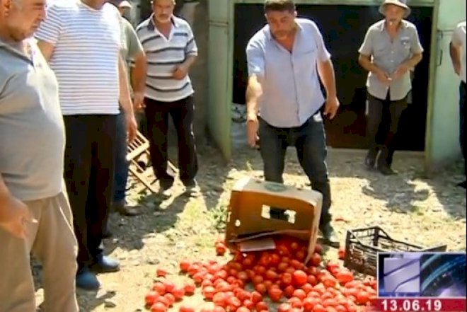    Azərbaycanlılar etiraz aksiyası keçirib    