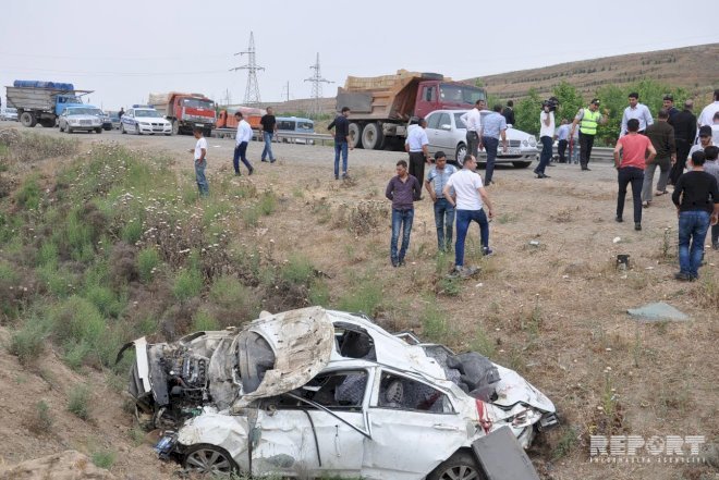    Qubada qəza, sürücü həlak oldu   