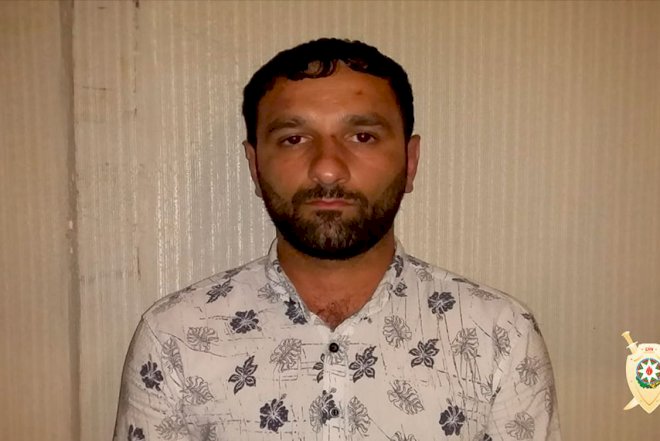    Gecə aptekdən oğurluq etmək istəyəndə yaxalandı   