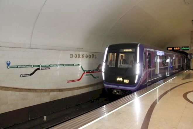    Metroda qatarlar yenə də gecikdi   