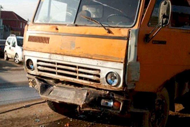    “KamAZ” yolu keçən piyadanı vurub öldürdü   