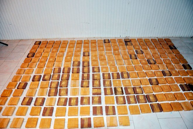    Ölkəyə 128 kiloqram heroin keçirmək istədi   