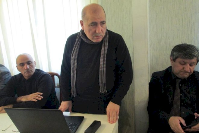    Azərbaycan müxalifəti dəyişiklik layihəsi hazırladı   