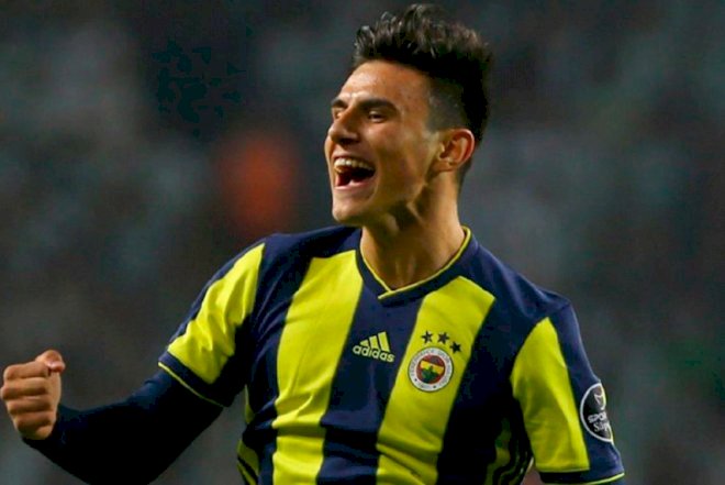    “Fənərbağça“lı futbolçu qadına mesaj yazdı, qadın isə onu biabır etdi -   Fotolar