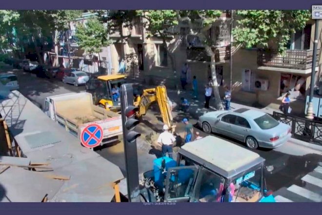    Bakının mərkəzi yollarından biri bağlanıb   