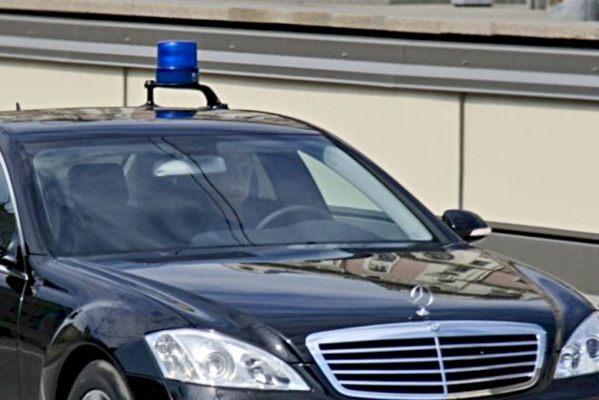    Necə olur ki, başqa icra başçıları bahalı maşınlar ala bilir?... -   Açıqlama