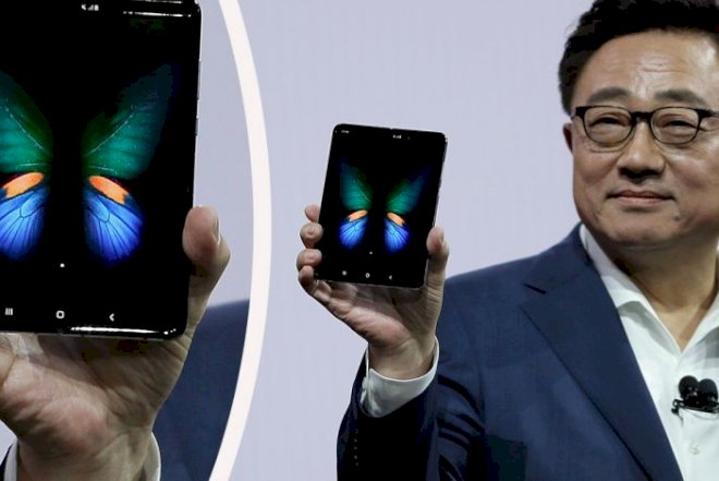    “Samsung” rəhbərindən qatlanabilən telefonla bağlı   - Etiraf