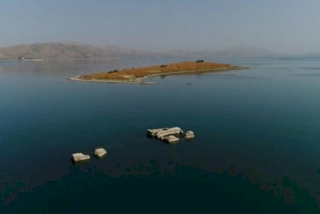    Xəzərin suyu çəkildi, 4 min illik şəhər gün üzünə çıxdı   - Video