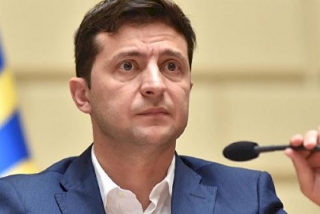    Zelenski məmuru iclasdan qovdu: Rədd ol, quldur! – Video   