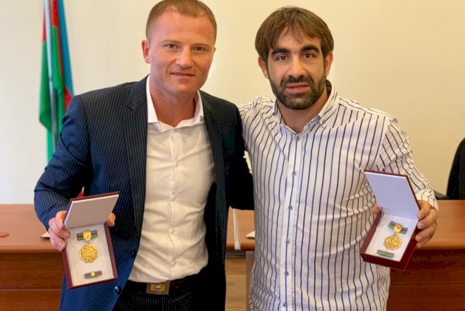   İlham Əliyev Rafael Ağayev və Eduard Məmmədovu medalla təltif etdi – Foto   
