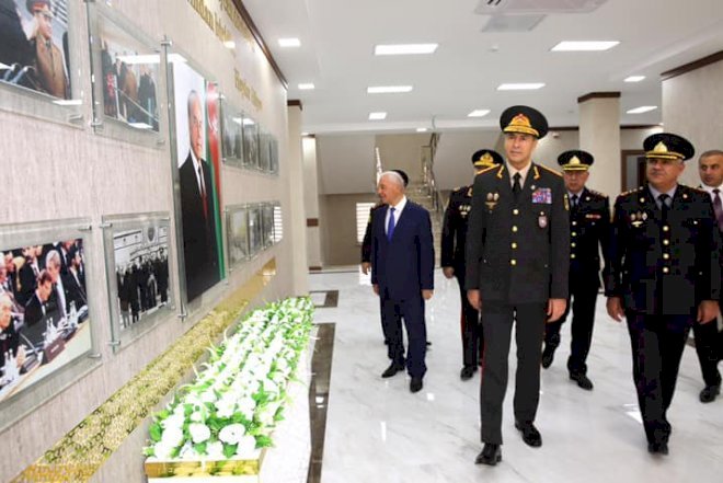    Vilayət Eyvazov bütün rəisləri topladı   