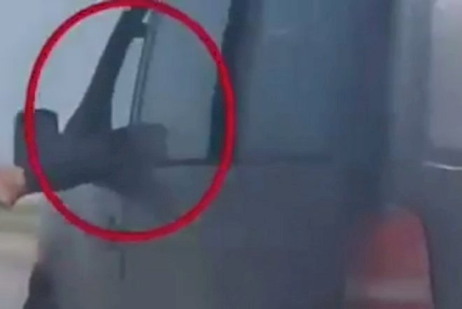    Azərbaycanda sürücüdən təhlükəli hərəkət -   Video