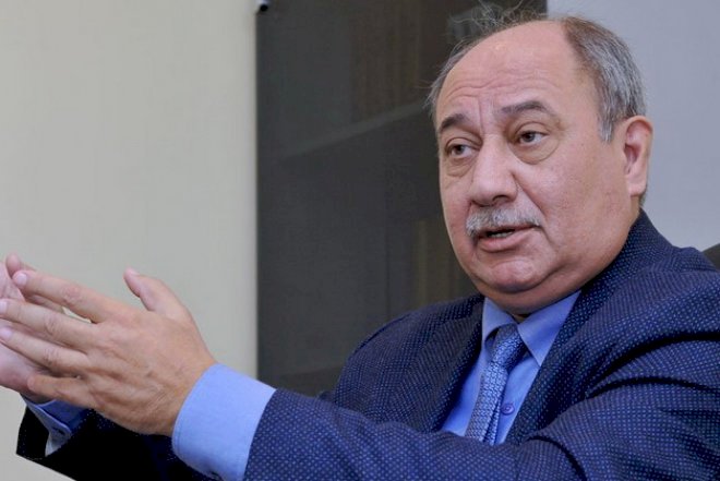    O deputata medal yox, “pedal” vermək lazımdır...   