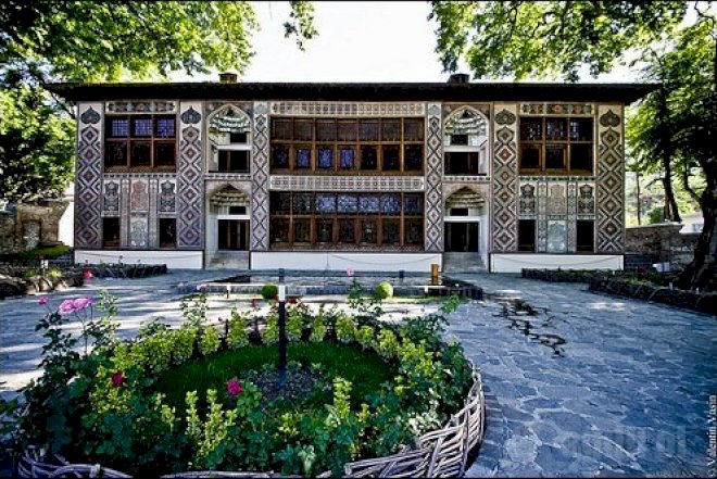    Xan Sarayının fəaliyyəti dayandırıldı   
