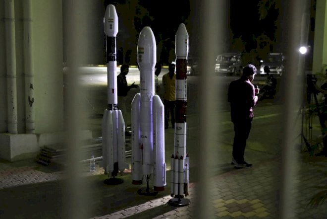    Hindistan Aya uçuşu son anda dayandırdı   