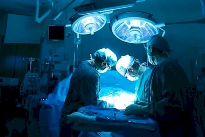    Həkim 18 ildən sonra doğulan uşağı öldürdü –   Şah damarını kəsib