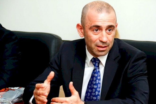    Vahid Mustafayevin “Gelandewagen“i qayda pozdu – Video   
