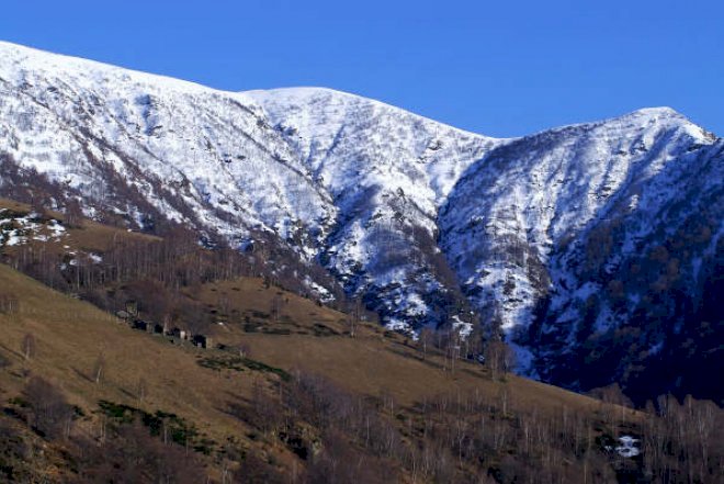    Bu dağ kəndindəki evlər 2 manata satılır – Fotolar   