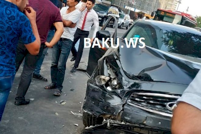    Bakıda iki bahalı maşın toqquşdu   