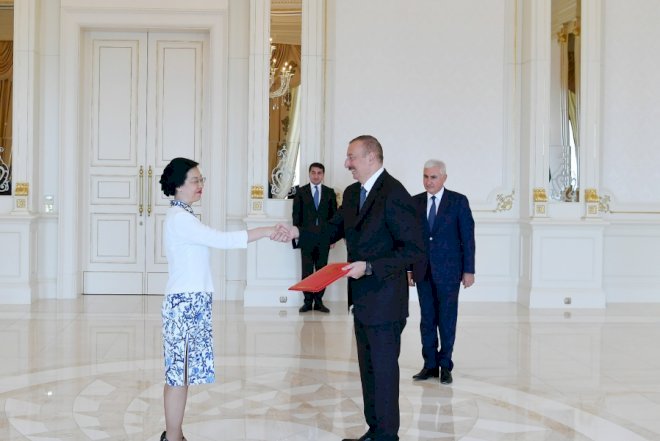    İlham Əliyev yeni səfirlərin etimadnaməsini qəbul etdi - Fotolar   
