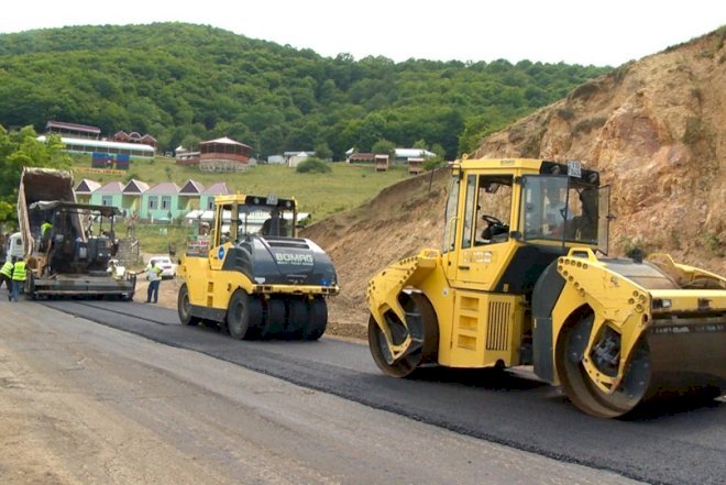    Gəncə-Göygöl avtomobil yolu yenidən qurulur - Foto   