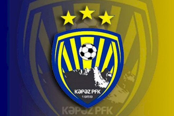    “Kəpəz”in acınacaqlı vəziyyəti: Futbolçular qırıq stullarda əyləşdilər - Foto   