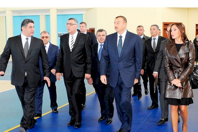   Azad Rəhimov məqalə yazdı: “Qürur duyuram...”   
