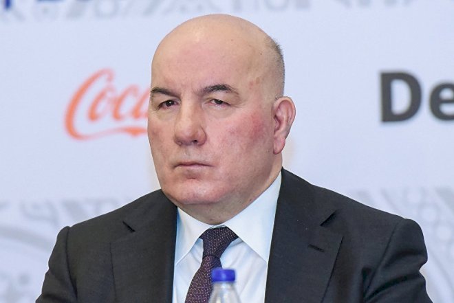    “Hazırda manat təhlükə ilə üzbəüzdür“ - Elman Rüstəmov   