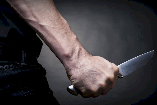    Polisin saxladığı sürücü özünü bıçaqladı - Şəkidə   