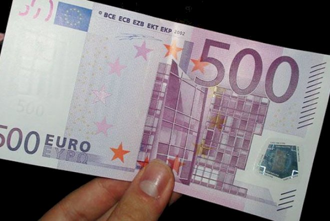    Bakıda əcnəbi saxta 500 avroluğa görə tutuldu   