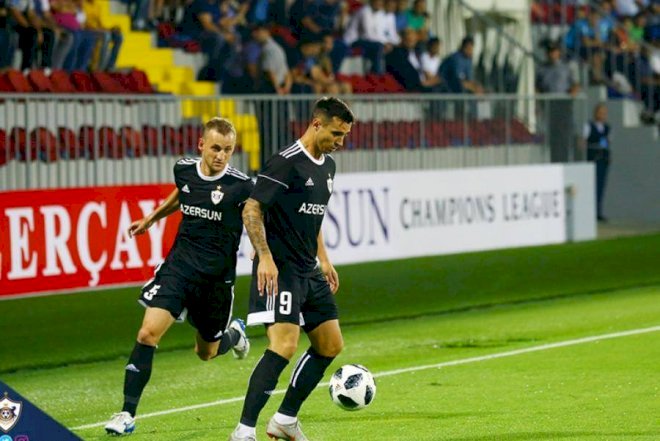    Ad günündə qol vurdu, azarkeşləri sevindirdi   