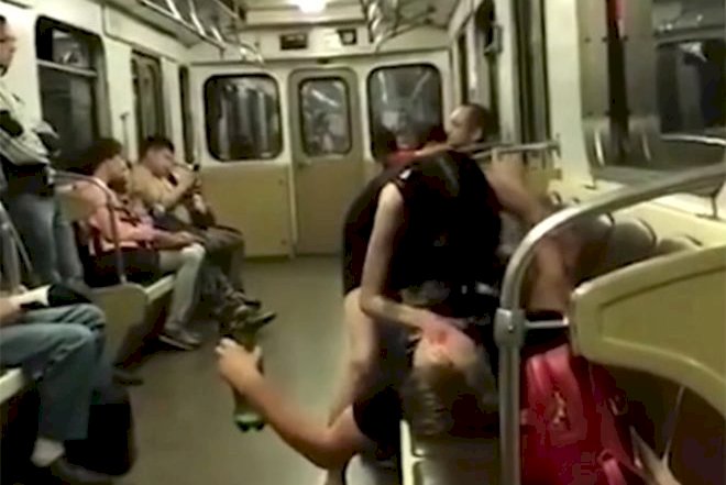    Metroda baş verən ən ilginc olaylar - Fotolar   