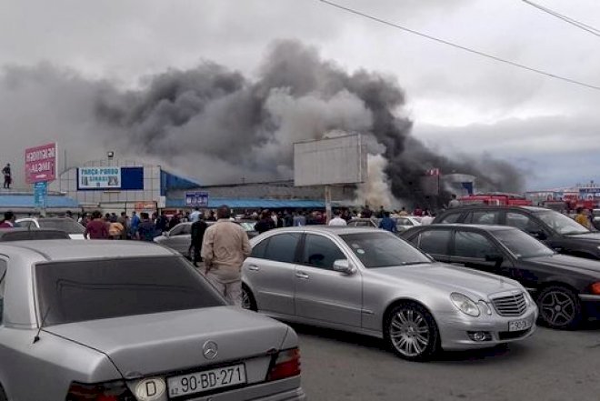    “Sədərək” Ticarət Mərkəzində güclü yanğın   