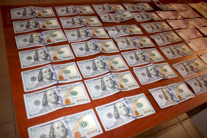    Atasının evindən 47 min dollar oğurladı – Qubada    