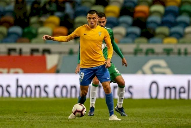    Millimizin futbolçusu rəsmən İngiltərə klubunda    