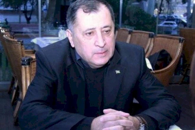    Baba Vəziroğlu: “Vəsf etdiyim qadın mətbəxdə qab yumur“ - Video   
