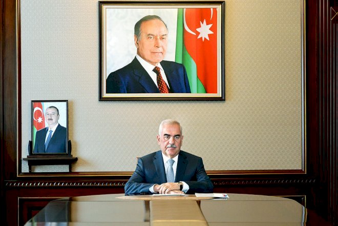    Vasif Talıbov onlara ev, maşın hədiyyə etdi   