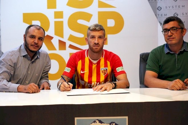    “Qarabağ”ın sabiq futbolçusu Türkiyə klubunda    