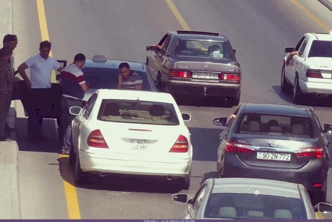    Bakıda yol qəzası: tıxac yarandı   