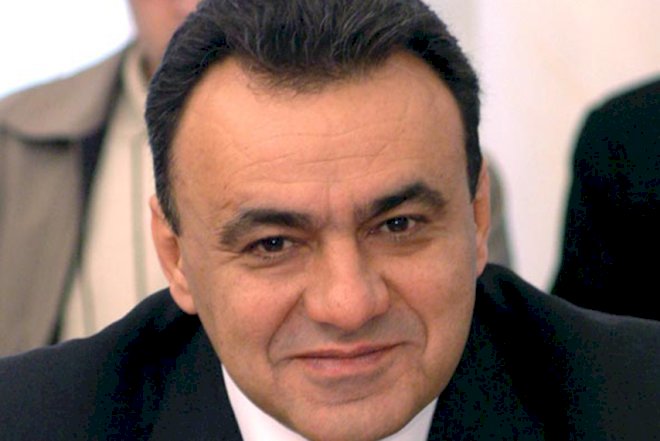    Heydər Babayev 4 göyərçinə 1000 dollar verib   
