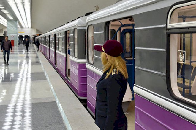    Bakı metrosunda olay: Şiddət görən qız polisə sığındı   