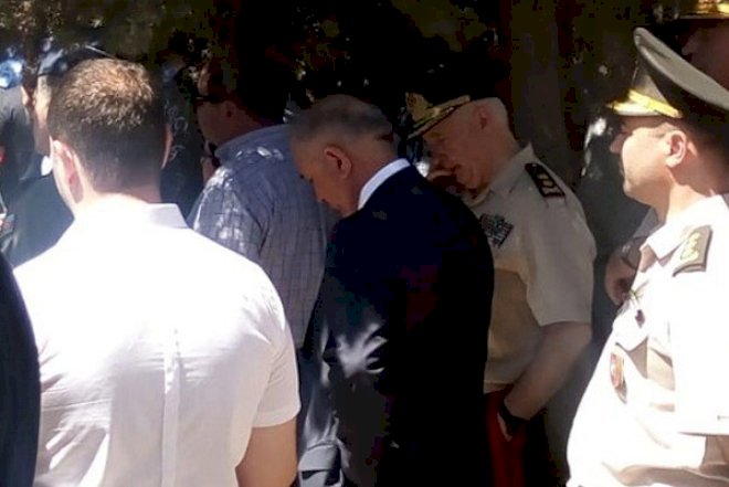    Nazir müavini və icra başçısı pilotun dəfnində ağladı   - Foto