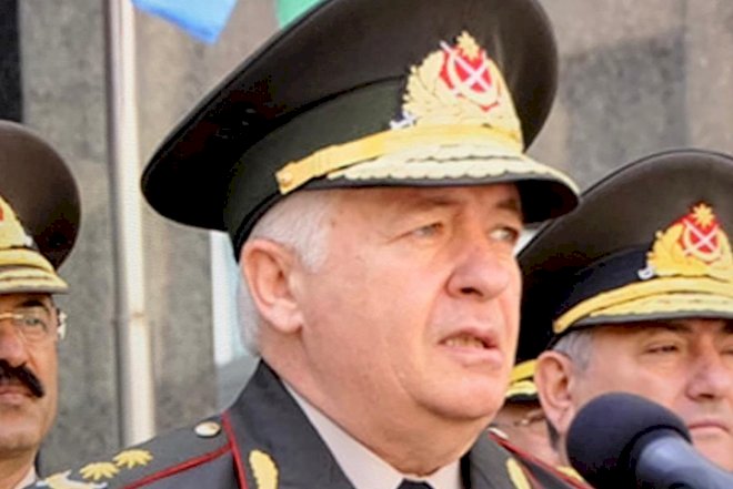    General-leytenant Etibar Mirzəyev yanğın baş verən ərazidə   