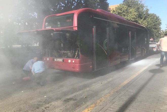    “Baku Bus” avtobusu tüstüləndi - Video   