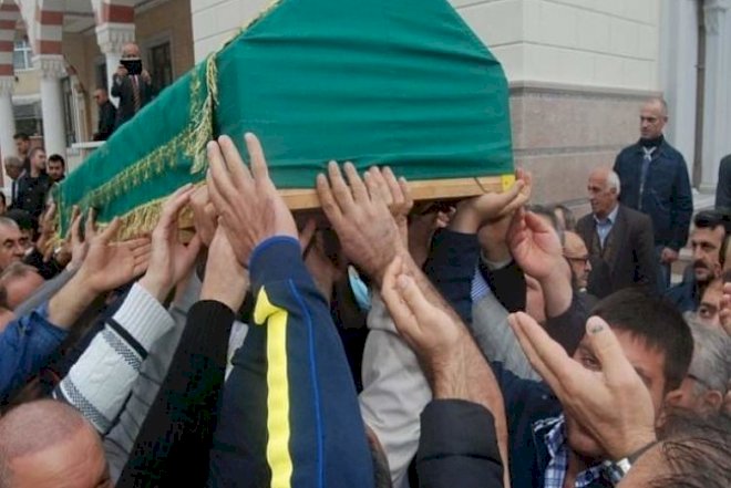    Azərbaycanda vəzifəli şəxs vəfat etdi   