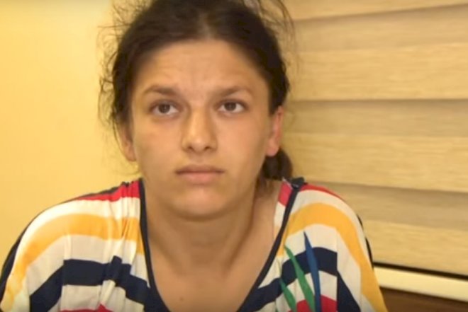    Bakıda azyaşlı bacı-qardaşı oğurlayan qadının –   Videosu