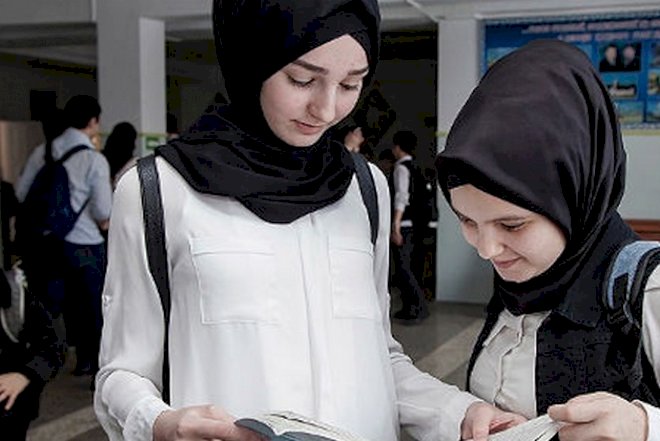    Almaniya məktəblərində hicab qadağan ediləcək   