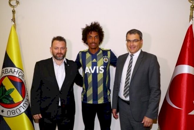    “Fənərbaxça“ braziliyalı futbolçunu transfer etdi   