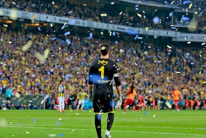    “Fənərbaxça“nın qapıçısı karyerasını başa vurdu   